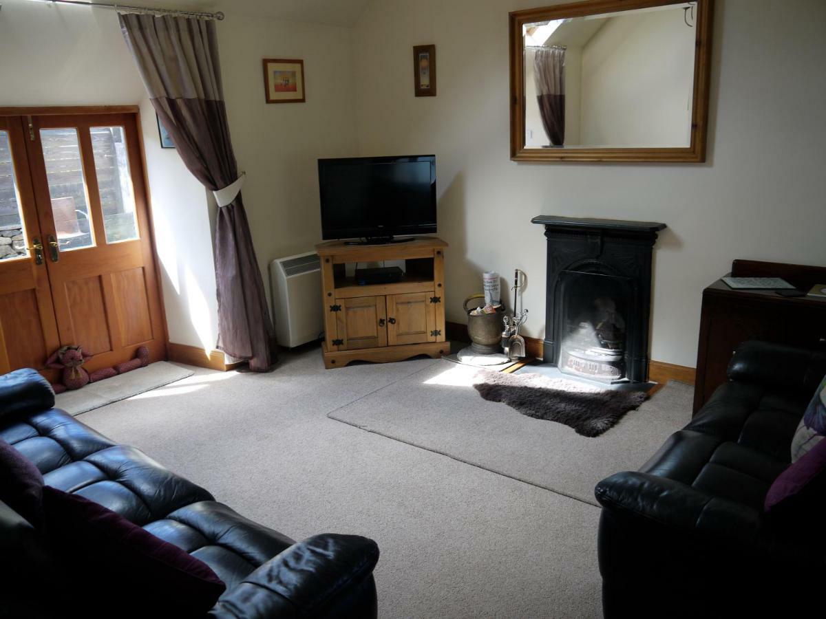 Blossom Cottage Lonmore Екстериор снимка