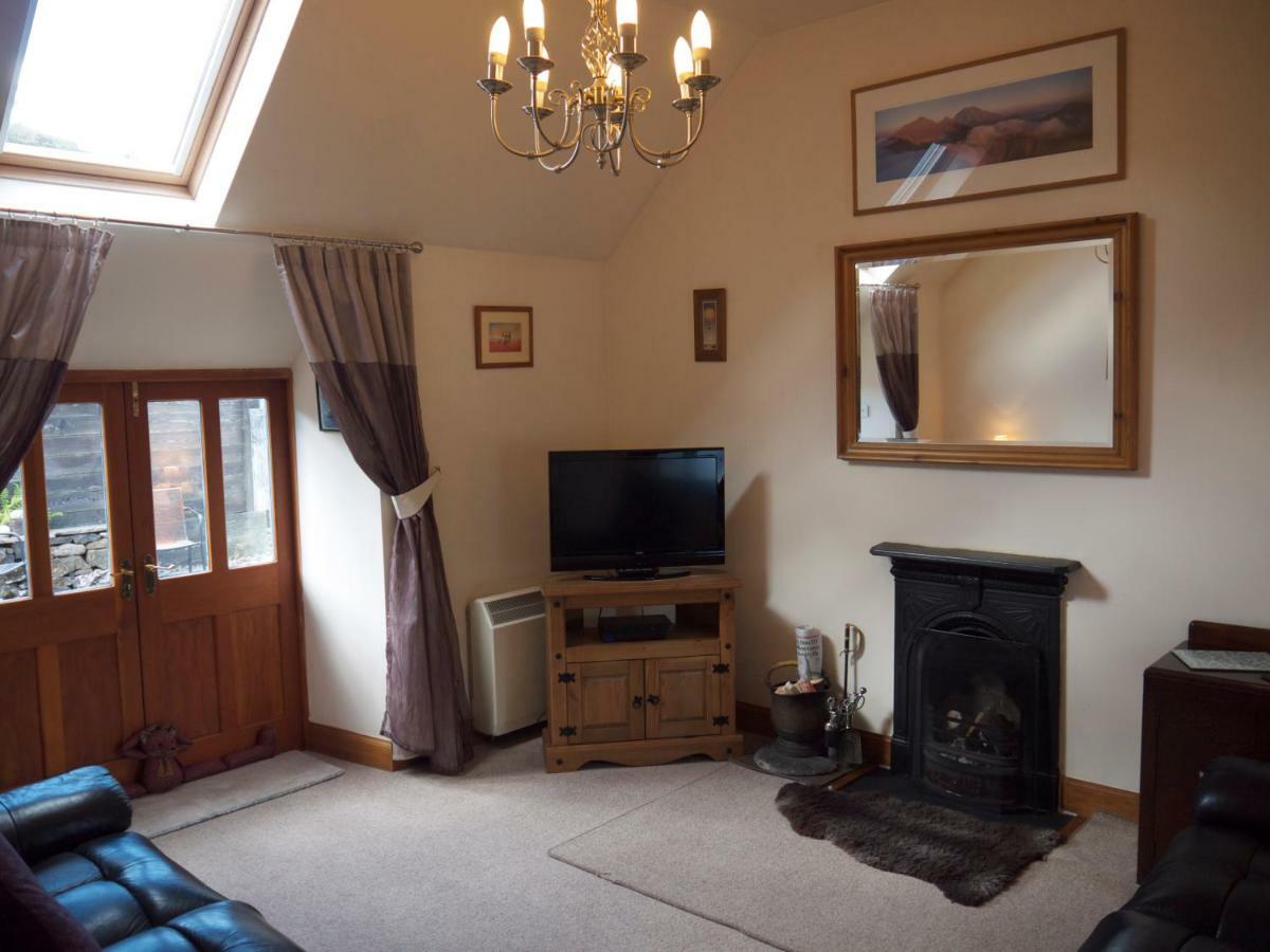 Blossom Cottage Lonmore Екстериор снимка